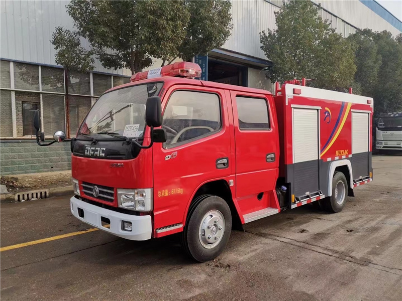 程力水罐消防車遠程消防帶PS20消防炮，射程45米滅火效率高，可疾速火場展開滅火戰役，撲救種種，是理想的消防配備