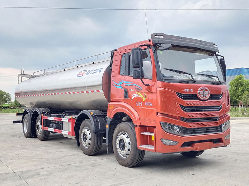 程力威牌CLW5310GNY6XN型鮮奶運輸車