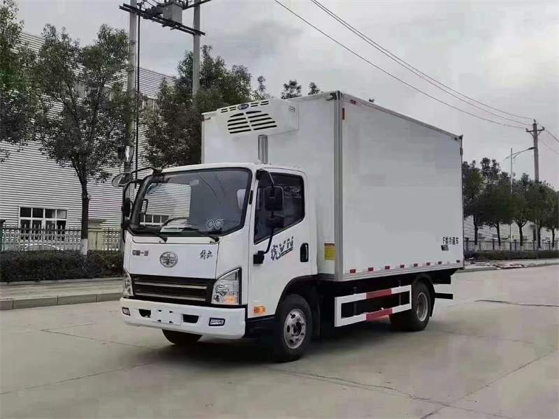 解放虎V德威4.2米藍牌國六冷藏車
