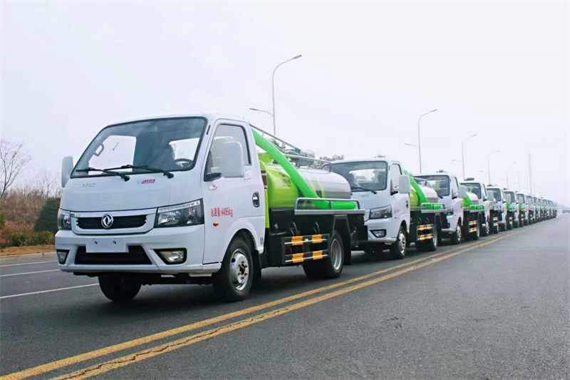 東風途逸藍牌3方吸糞車