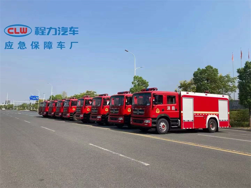 程力國六水罐消防車發往政府應急管理部門